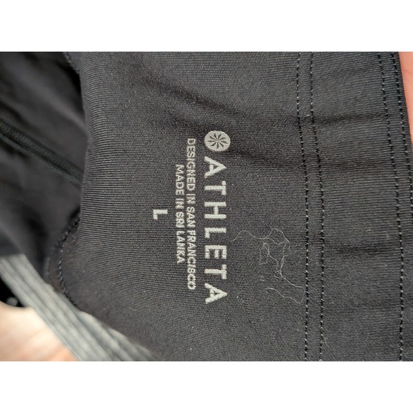 Athleta Womens Black High Rise Cargo Pocket Cropped Leggings Size L RN 54023 - Picture 12 of 13